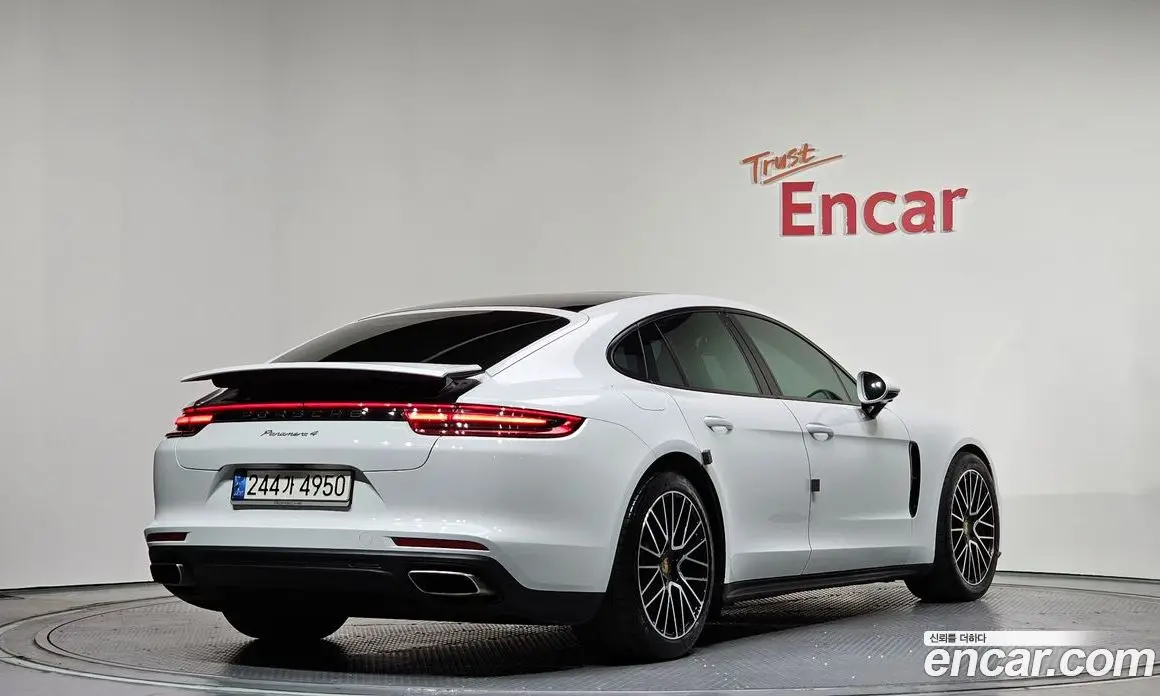Porsche Panamera 2018 3.0 автомат (гидро), фото 2 Porsche Panamera 2018 3.0 автомат (гидро), фото 2