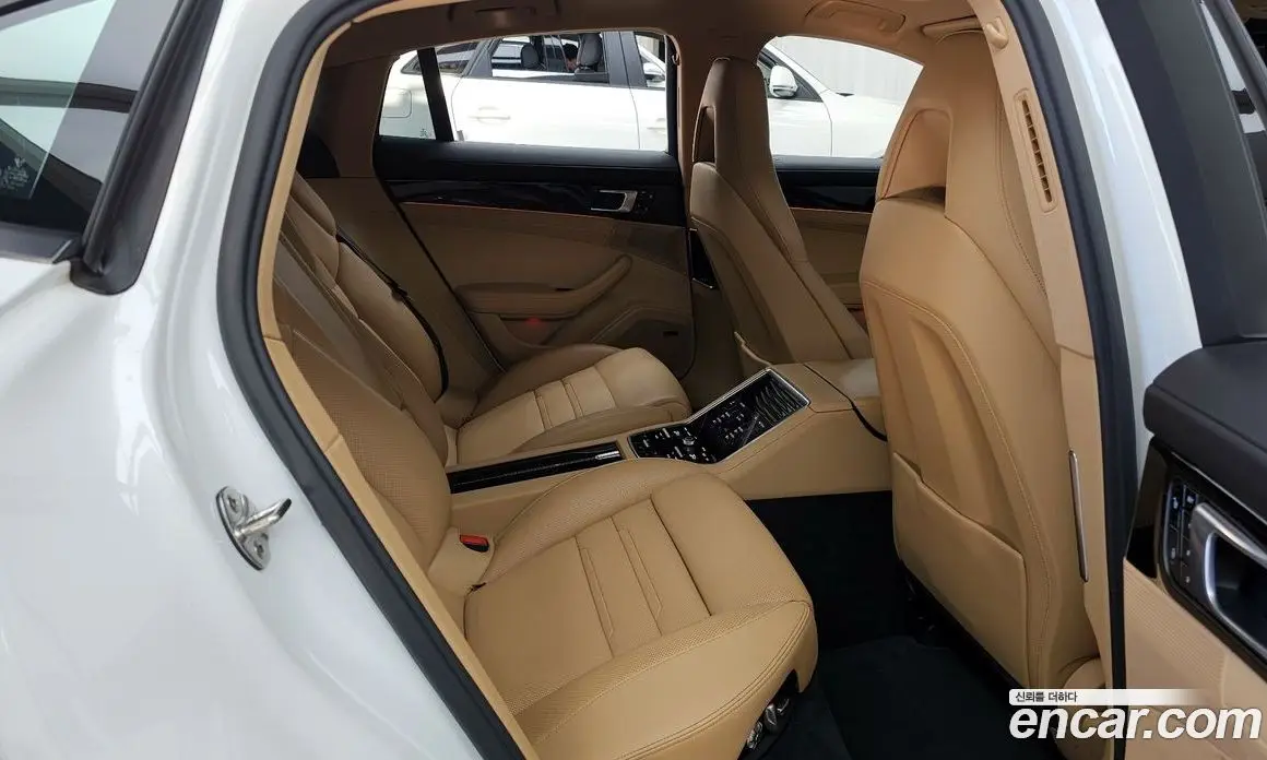 Porsche Panamera 2018 3.0 автомат (гидро), фото 18 Porsche Panamera 2018 3.0 автомат (гидро), фото 18