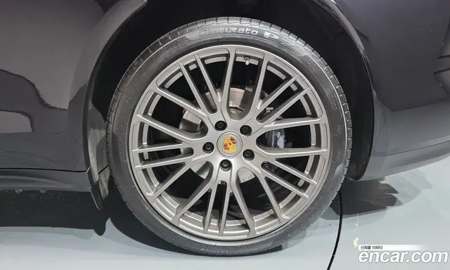 Porsche Panamera 2023 2.9 автомат (гидро), миниатюра 6