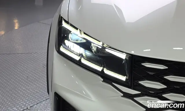 Renault (Samsung) Grand Koleos 2025 1.5 автомат (гидро), миниатюра 8 Renault (Samsung) Grand Koleos 2025 1.5 автомат (гидро), миниатюра 8