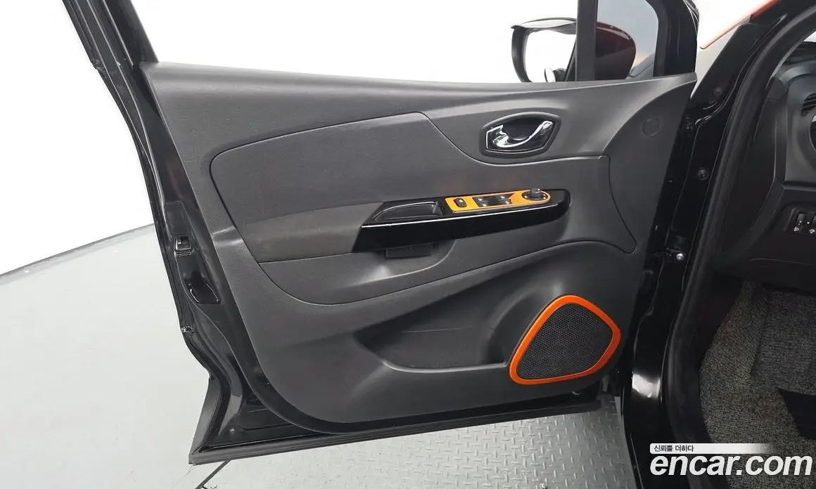 Renault (Samsung) QM3 2015 1.5 автомат (гидро), фото 13 Renault (Samsung) QM3 2015 1.5 автомат (гидро), фото 13