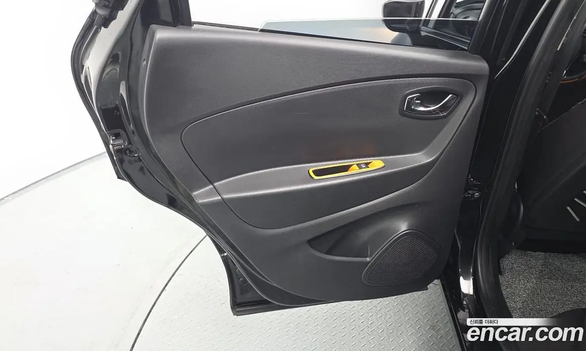 Renault (Samsung) QM3 2015 1.5 автомат (гидро), фото 14 Renault (Samsung) QM3 2015 1.5 автомат (гидро), фото 14