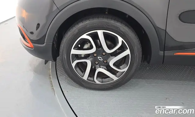 Renault (Samsung) QM3 2015 1.5 автомат (гидро), миниатюра 4 Renault (Samsung) QM3 2015 1.5 автомат (гидро), миниатюра 4