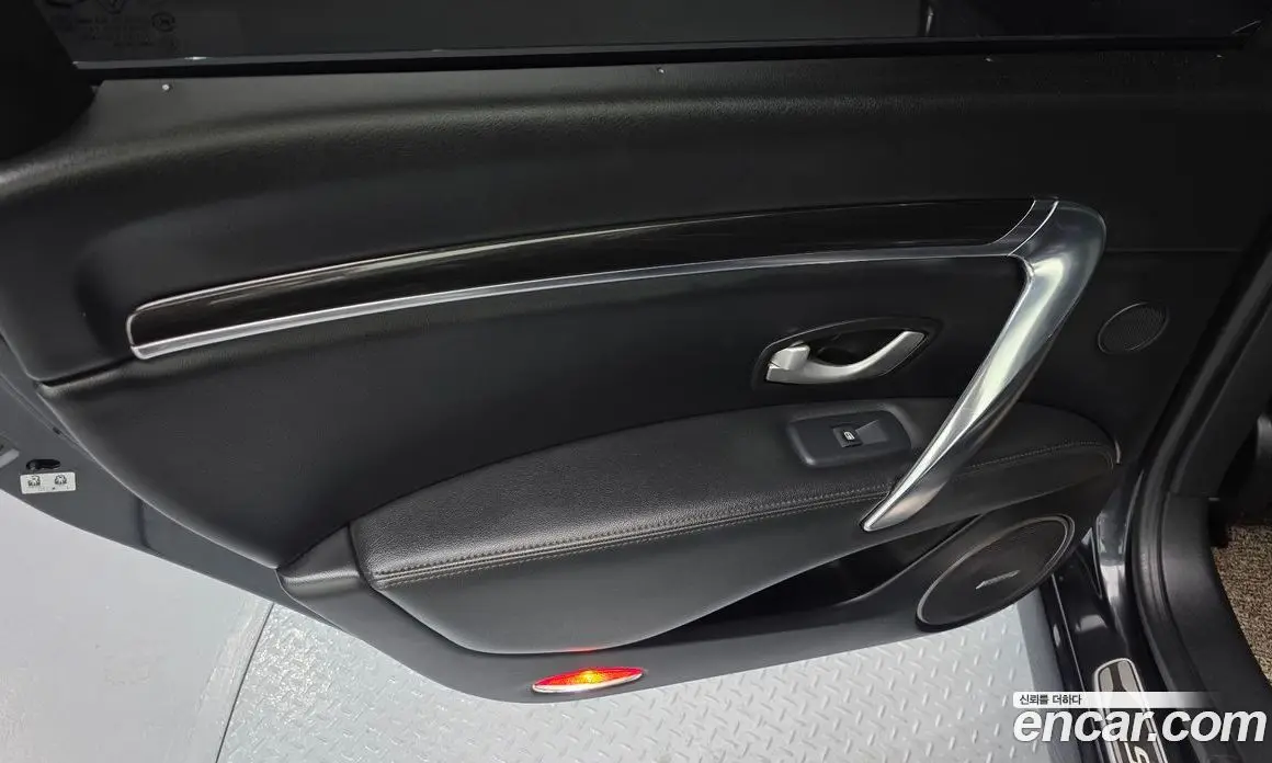 Renault (Samsung) SM7 2012 2.5 автомат (гидро), фото 15 Renault (Samsung) SM7 2012 2.5 автомат (гидро), фото 15