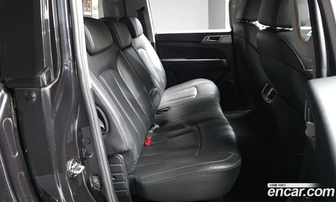 SsangYong Rexton 2018 2.2 автомат (гидро), фото 18