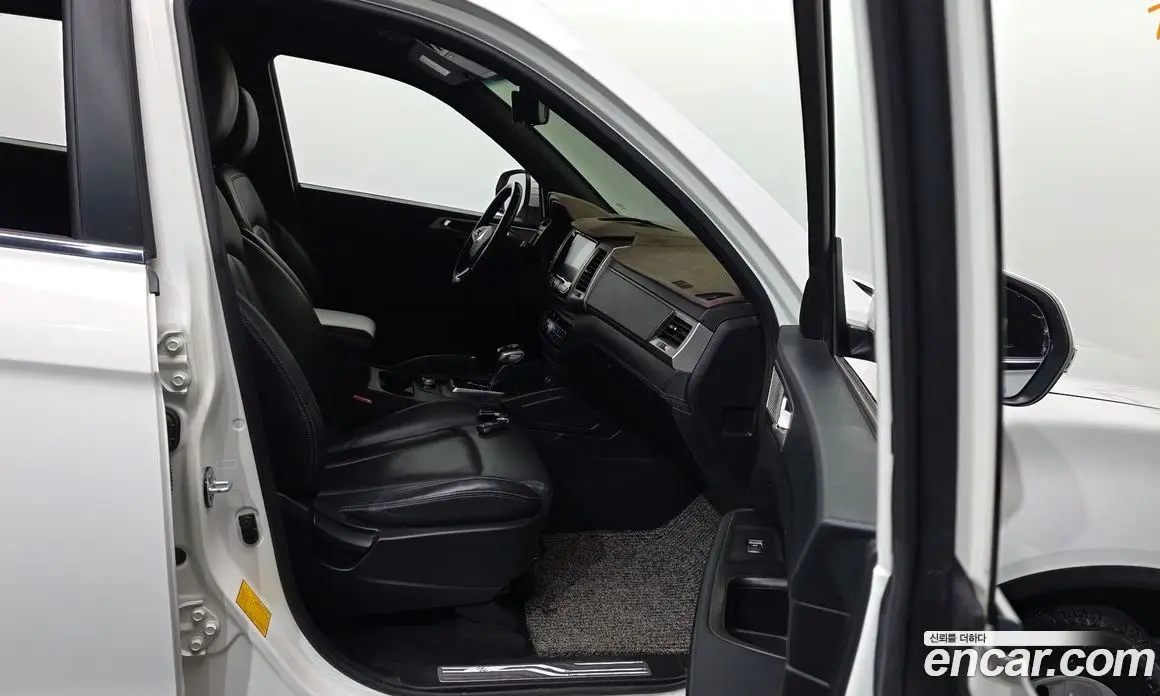 SsangYong Rexton 2019 2.2 автомат (гидро), фото 17 SsangYong Rexton 2019 2.2 автомат (гидро), фото 17