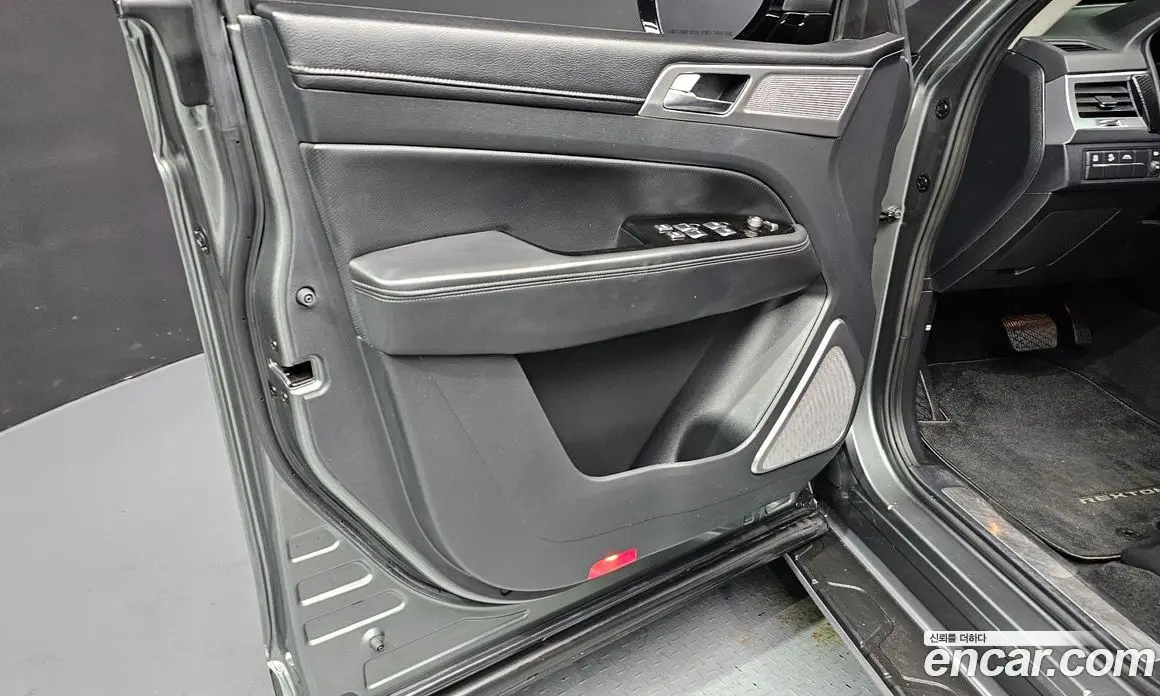 SsangYong Rexton 2021 2.2 автомат (гидро), фото 14
