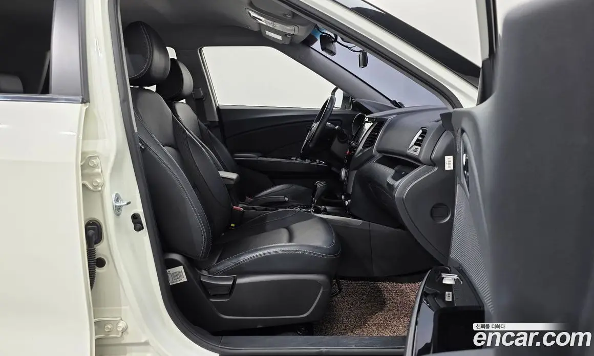 SsangYong TIBOLI 2017 1.6 автомат (гидро), фото 15