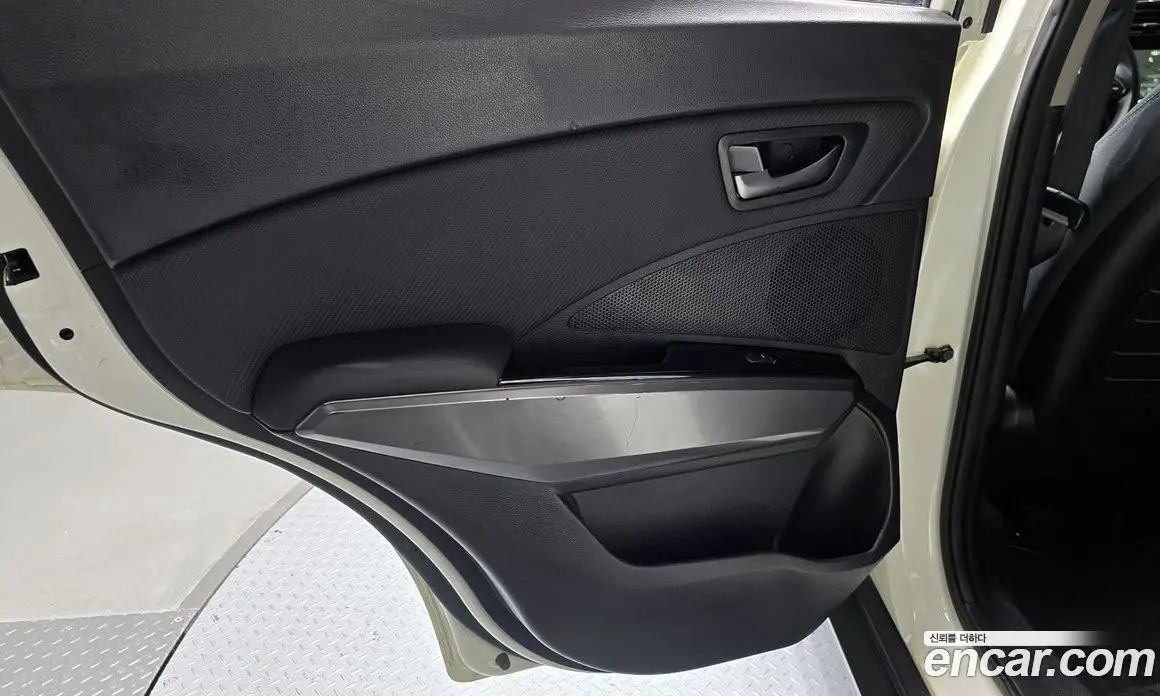 SsangYong TIBOLI 2019 1.5 автомат (гидро), фото 15