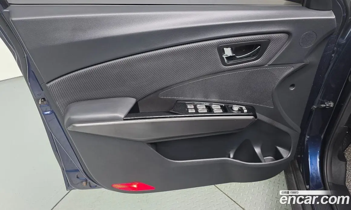 SsangYong TIBOLI 2019 1.6 автомат (гидро), фото 14