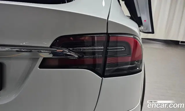 Tesla Model X 2019 0.3 автомат (гидро), миниатюра 8