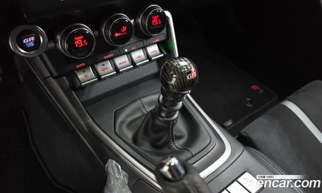 Toyota 86 2025 2.4 механика, миниатюра 11