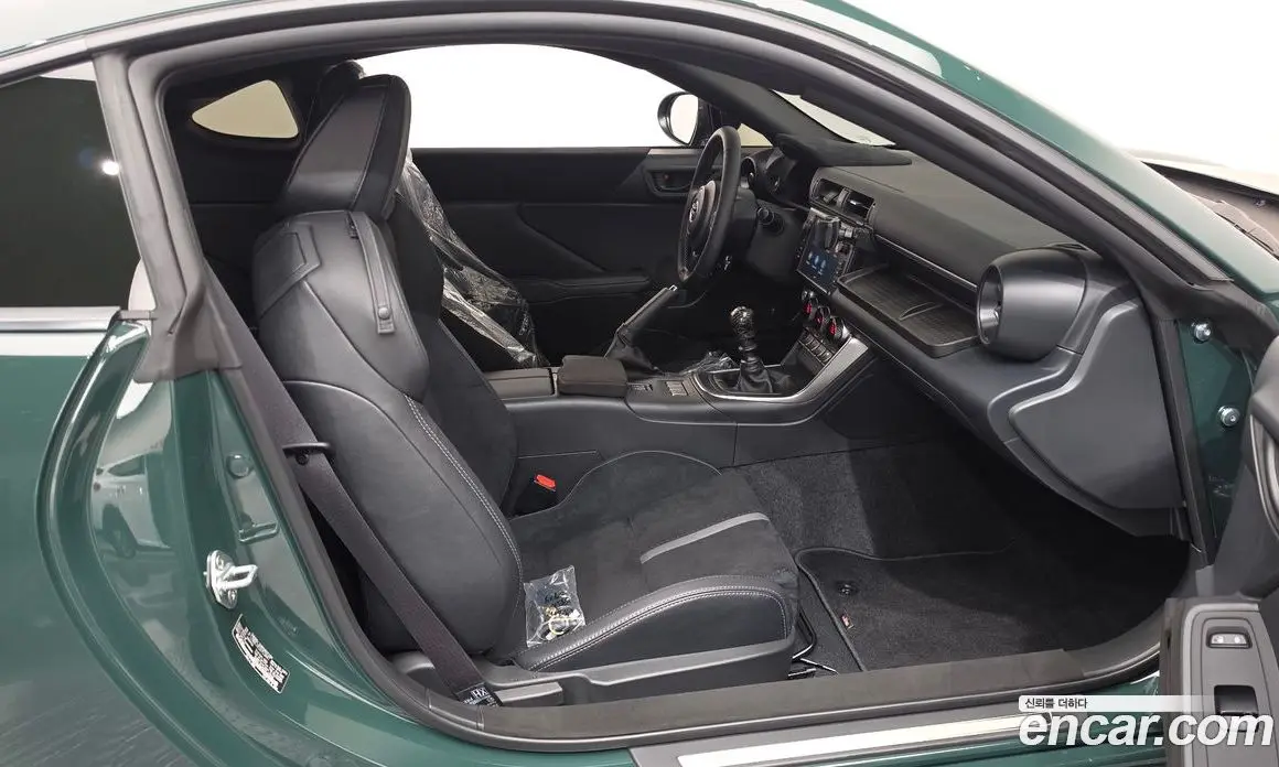 Toyota 86 2025 2.4 механика, фото 15