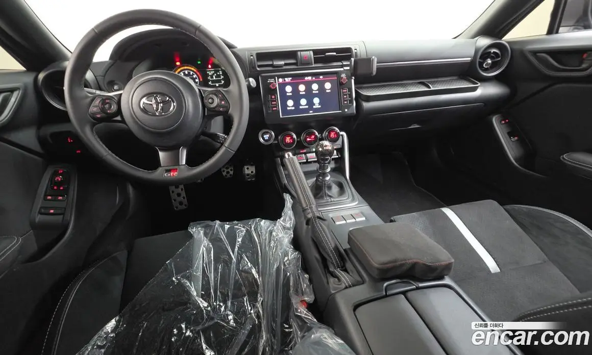 Toyota 86 2025 2.4 механика, фото 9