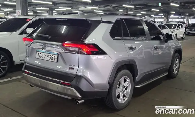 Toyota RAV4 2019 2.5 автомат (гидро), миниатюра 4