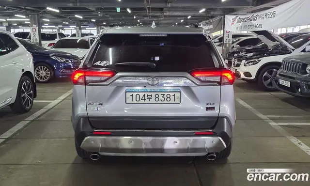 Toyota RAV4 2019 2.5 автомат (гидро), миниатюра 7