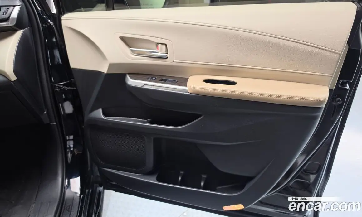 Toyota Sienna 2021 2.5 автомат (гидро), фото 15 Toyota Sienna 2021 2.5 автомат (гидро), фото 15