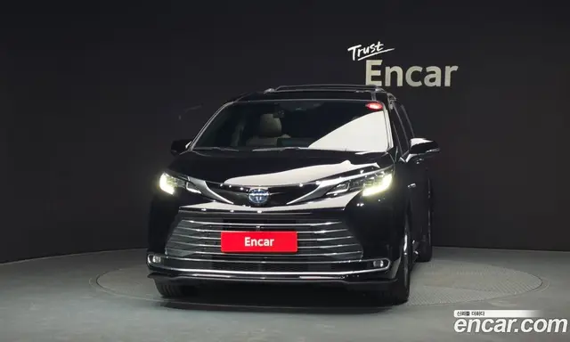 Toyota Sienna 2021 2.5 автомат (гидро), миниатюра 3 Toyota Sienna 2021 2.5 автомат (гидро), миниатюра 3