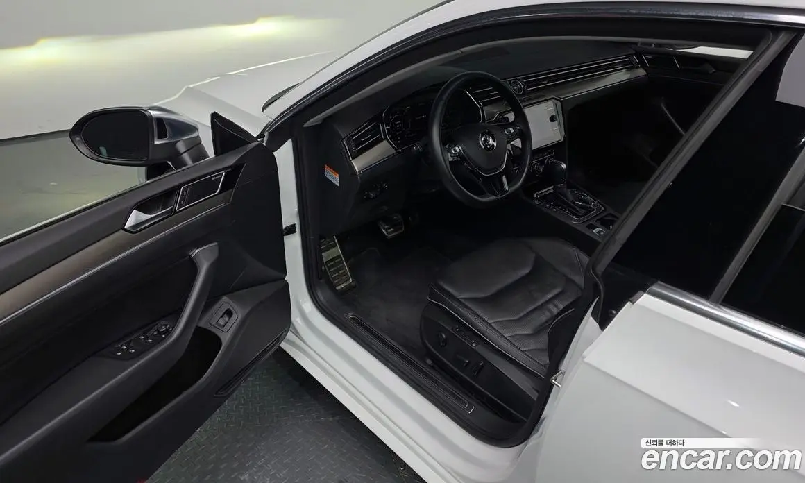 Volkswagen Arteon 2019 2.0 автомат (гидро), фото 17 Volkswagen Arteon 2019 2.0 автомат (гидро), фото 17