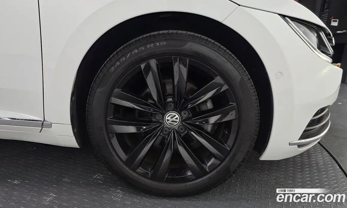 Volkswagen Arteon 2019 2.0 автомат (гидро), фото 7 Volkswagen Arteon 2019 2.0 автомат (гидро), фото 7