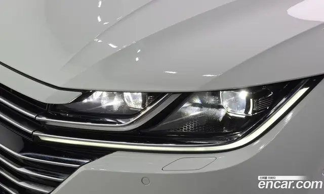 Volkswagen Arteon 2019 2.0 автомат (гидро), миниатюра 8 Volkswagen Arteon 2019 2.0 автомат (гидро), миниатюра 8