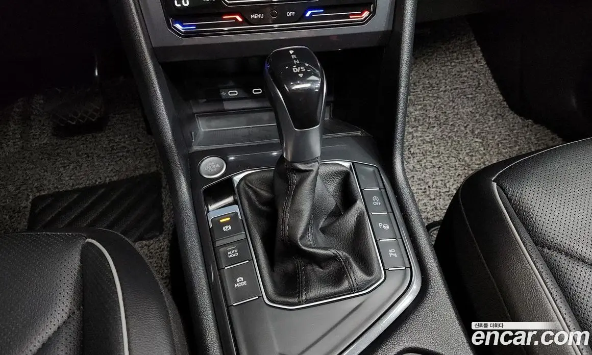 Volkswagen Tiguan 2023 2.0 автомат (гидро), фото 12 Volkswagen Tiguan 2023 2.0 автомат (гидро), фото 12