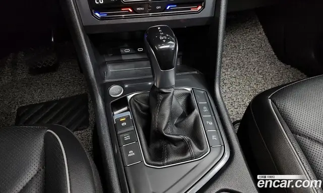Volkswagen Tiguan 2023 2.0 автомат (гидро), миниатюра 12