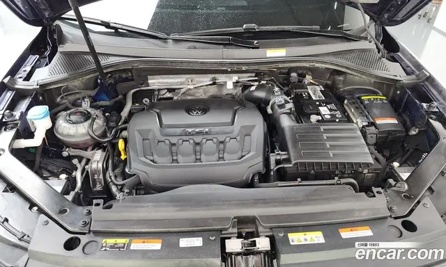 Volkswagen Tiguan 2023 2.0 автомат (гидро), миниатюра 6 Volkswagen Tiguan 2023 2.0 автомат (гидро), миниатюра 6