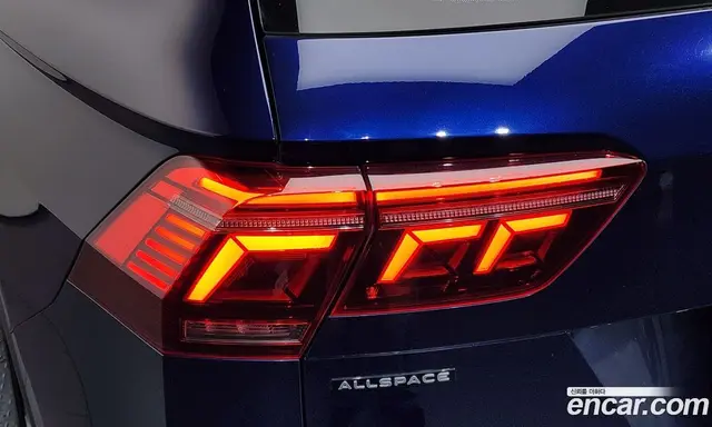 Volkswagen Tiguan 2023 2.0 автомат (гидро), миниатюра 9 Volkswagen Tiguan 2023 2.0 автомат (гидро), миниатюра 9
