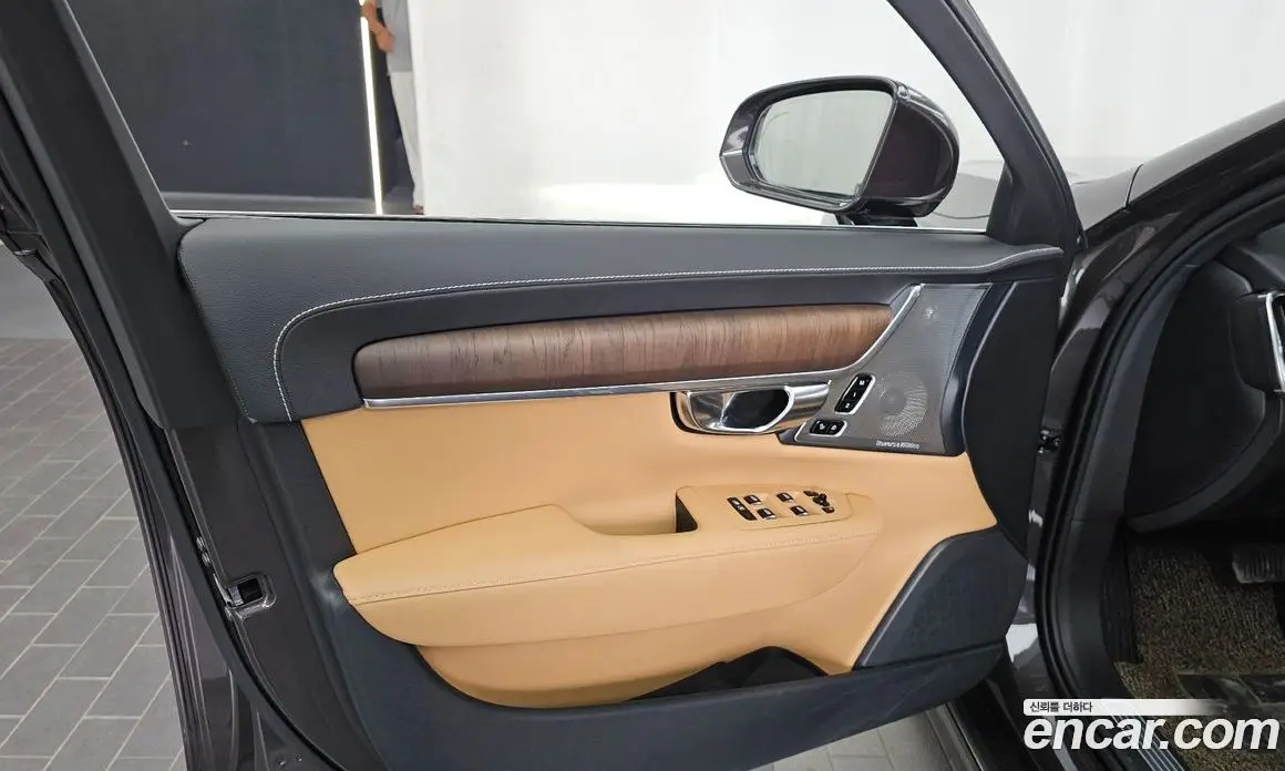 Volvo S90 2021 2.0 автомат (гидро), фото 14 Volvo S90 2021 2.0 автомат (гидро), фото 14