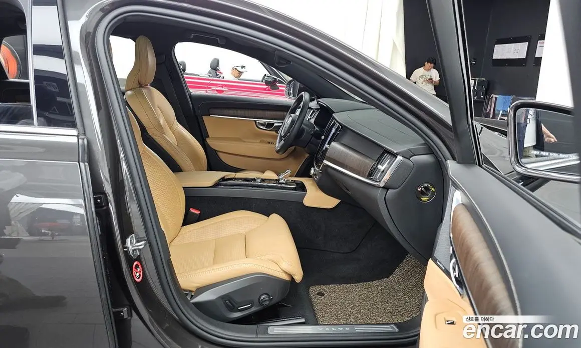 Volvo S90 2021 2.0 автомат (гидро), фото 17 Volvo S90 2021 2.0 автомат (гидро), фото 17