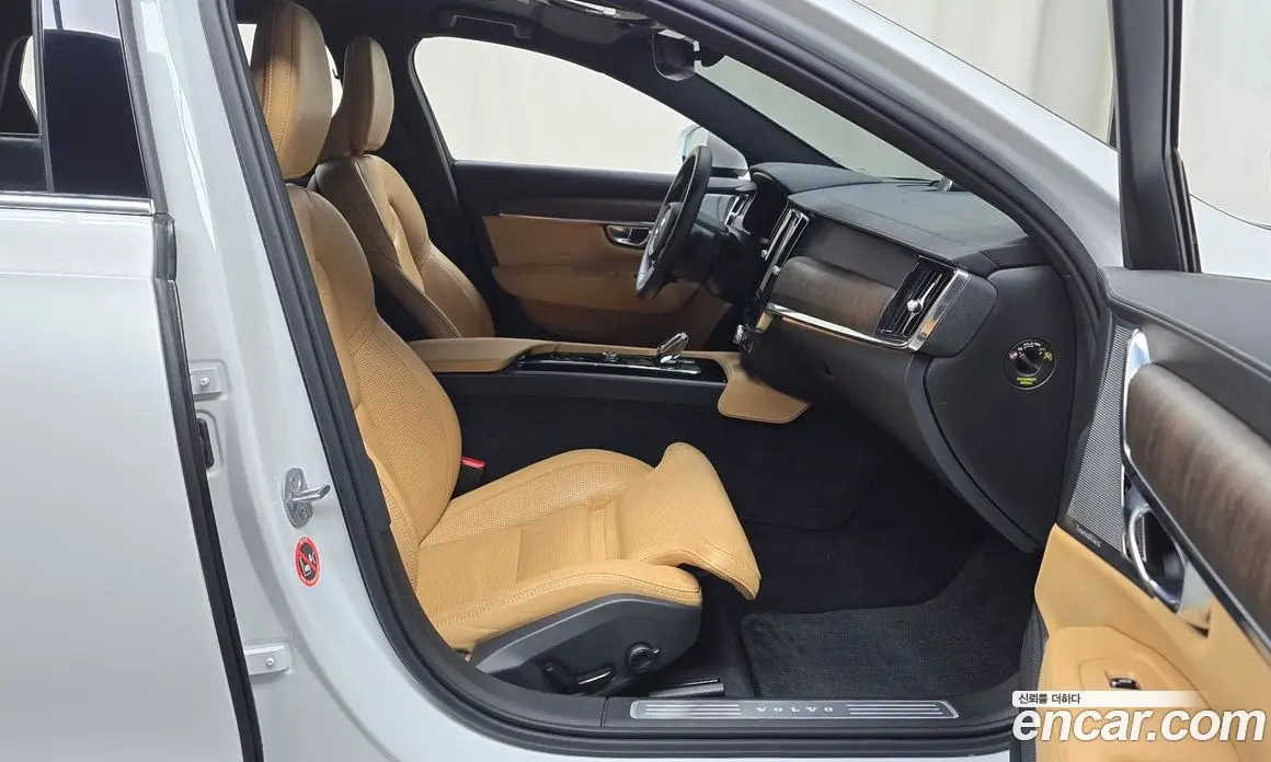 Volvo S90 2022 2.0 автомат (гидро), фото 17 Volvo S90 2022 2.0 автомат (гидро), фото 17