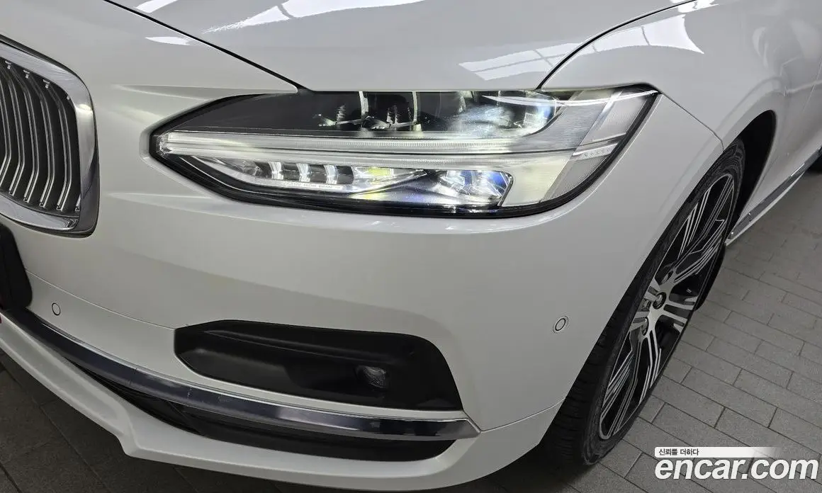 Volvo S90 2022 2.0 автомат (гидро), фото 8 Volvo S90 2022 2.0 автомат (гидро), фото 8