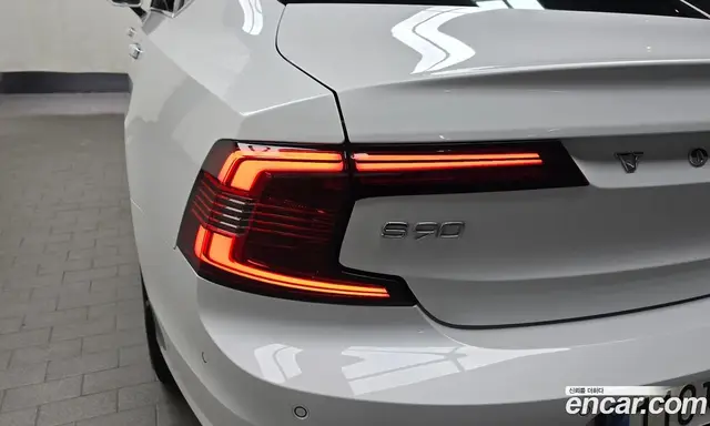Volvo S90 2022 2.0 автомат (гидро), миниатюра 9 Volvo S90 2022 2.0 автомат (гидро), миниатюра 9