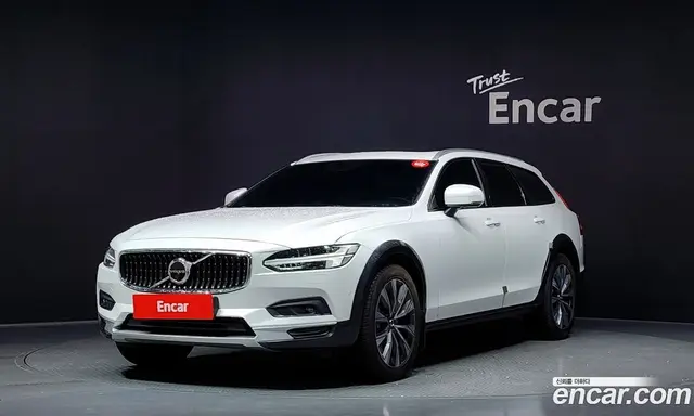 Volvo V90, 2021, 121 944 км