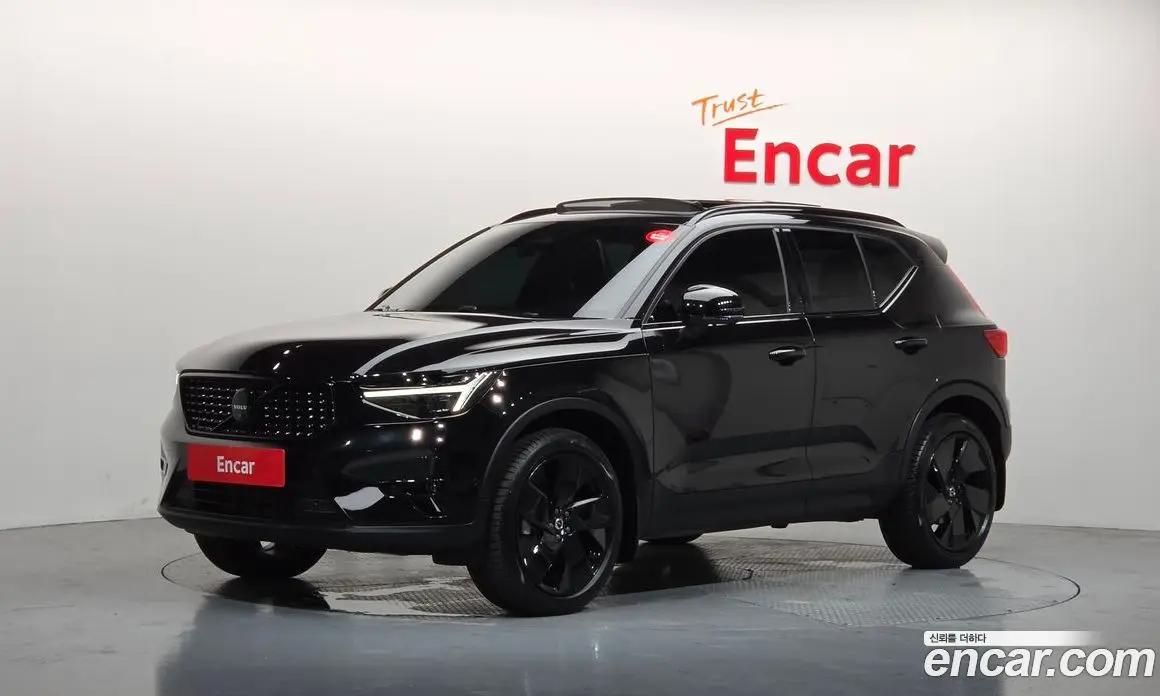 Volvo XC40 2025 2.0 автомат (гидро), фото 1 Volvo XC40 2025 2.0 автомат (гидро), фото 1