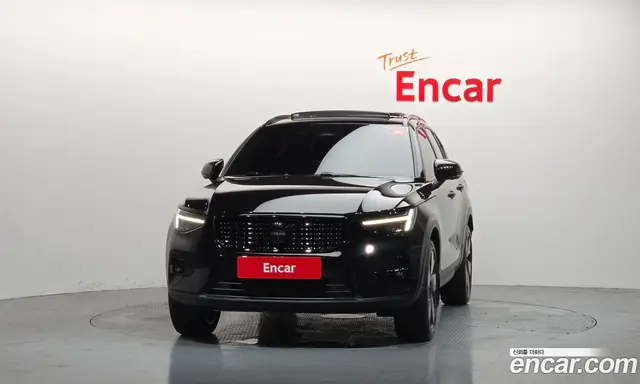Volvo XC40 2025 2.0 автомат (гидро), миниатюра 3 Volvo XC40 2025 2.0 автомат (гидро), миниатюра 3