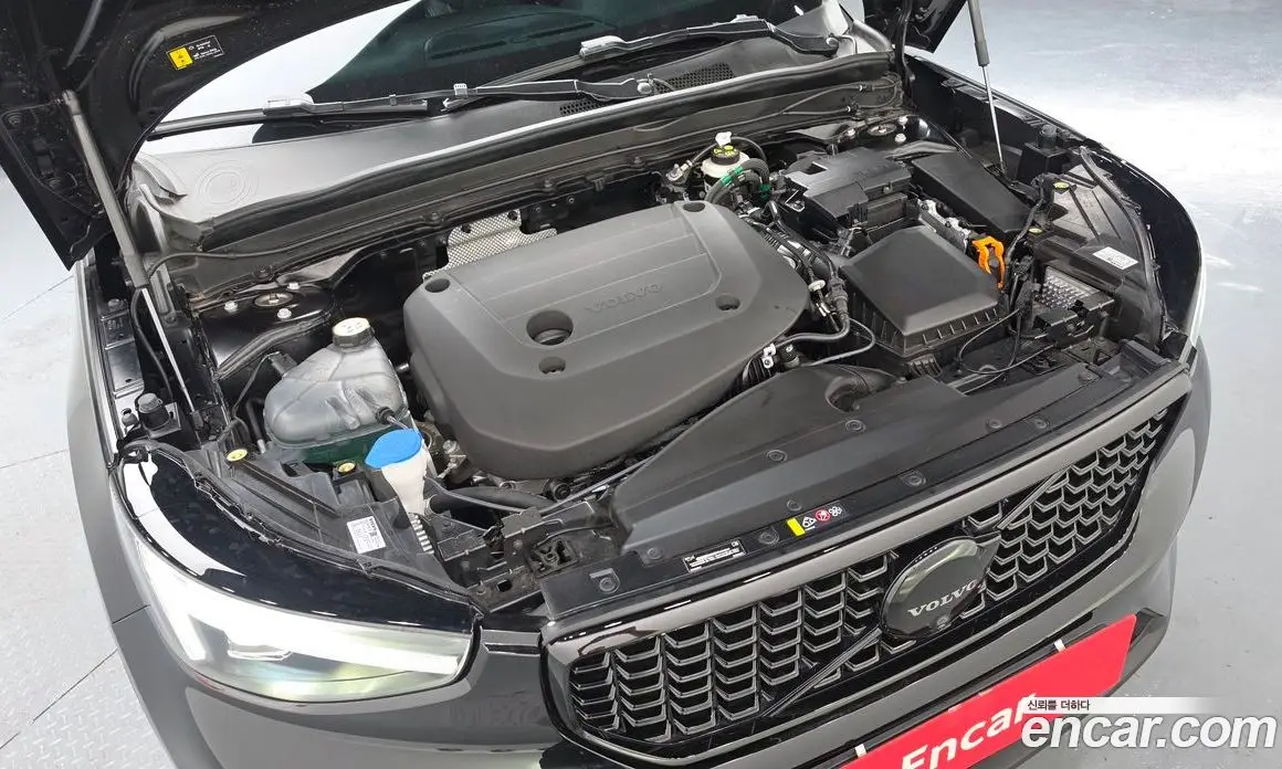 Volvo XC40 2025 2.0 автомат (гидро), фото 6 Volvo XC40 2025 2.0 автомат (гидро), фото 6