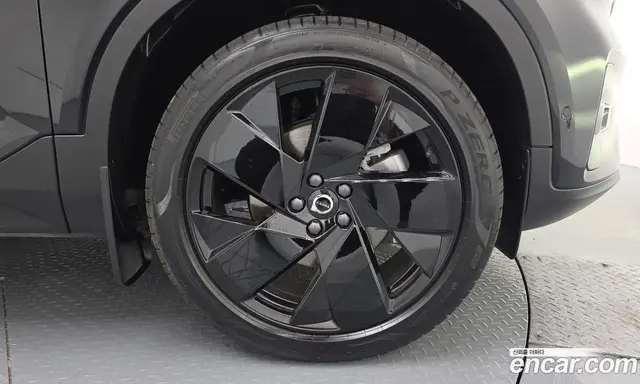 Volvo XC40 2025 2.0 автомат (гидро), миниатюра 7 Volvo XC40 2025 2.0 автомат (гидро), миниатюра 7