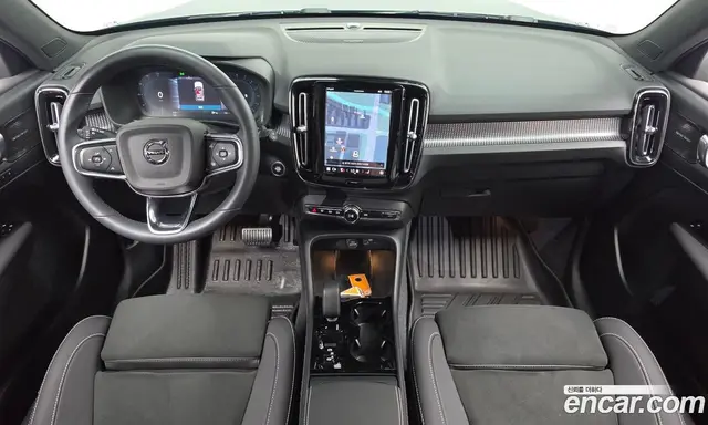 Volvo XC40 2025 2.0 автомат (гидро), миниатюра 10 Volvo XC40 2025 2.0 автомат (гидро), миниатюра 10