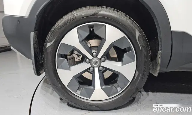 Volvo XC40 2025 2.0 автомат (гидро), миниатюра 5 Volvo XC40 2025 2.0 автомат (гидро), миниатюра 5