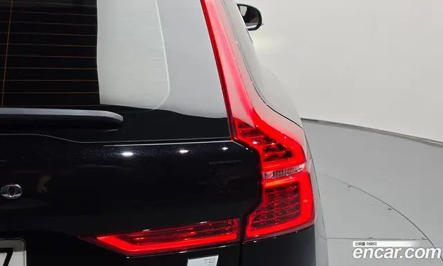 Volvo XC60 2021 2.0 автомат (гидро), миниатюра 7 Volvo XC60 2021 2.0 автомат (гидро), миниатюра 7