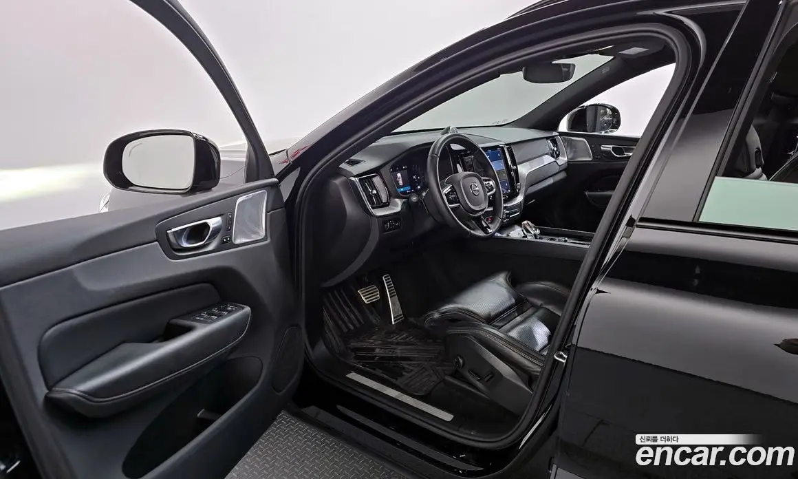 Volvo XC60 2022 2.0 автомат (гидро), фото 13 Volvo XC60 2022 2.0 автомат (гидро), фото 13