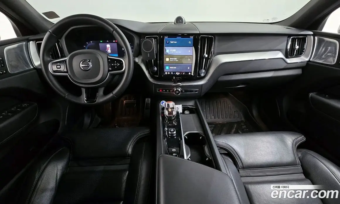 Volvo XC60 2022 2.0 автомат (гидро), фото 10 Volvo XC60 2022 2.0 автомат (гидро), фото 10