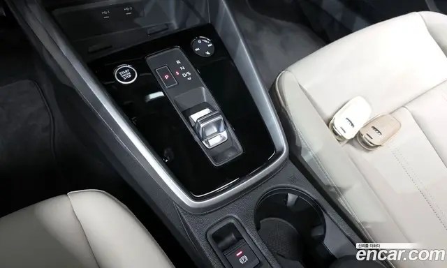 Audi A3 2023 2.0 автомат (гидро), миниатюра 12