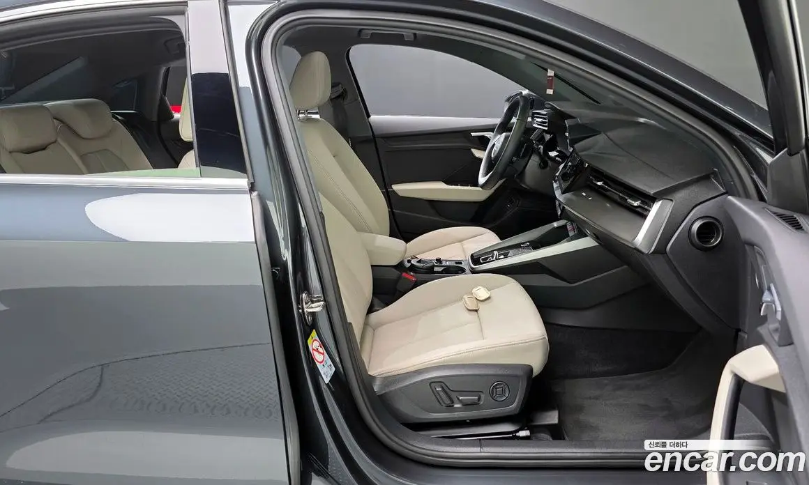 Audi A3 2023 2.0 автомат (гидро), фото 16 Audi A3 2023 2.0 автомат (гидро), фото 16
