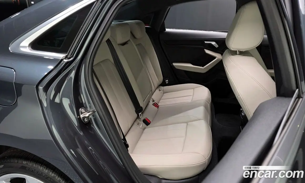 Audi A3 2023 2.0 автомат (гидро), фото 17 Audi A3 2023 2.0 автомат (гидро), фото 17