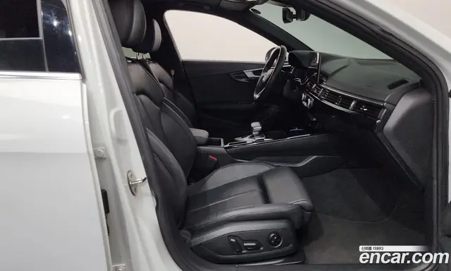 Audi A4 2021 2.0 автомат (гидро), миниатюра 11