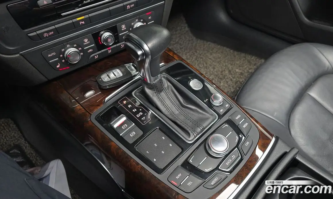 Audi A6 2013 3.0 автомат (гидро), фото 12