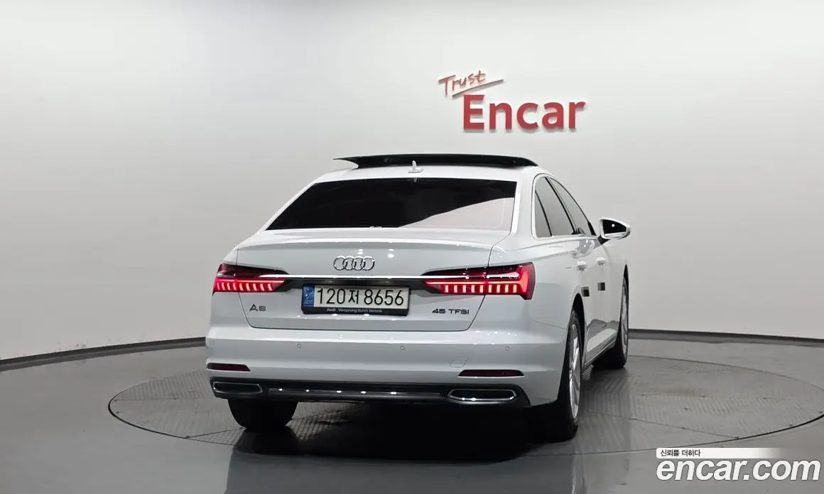 Audi A6 2022 2.0 автомат (гидро), фото 3